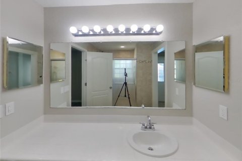 Villa ou maison à louer à Spring Hill, Floride: 4 chambres, 194.72 m2 № 1911899 - photo 10