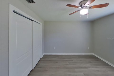 Villa ou maison à louer à Spring Hill, Floride: 4 chambres, 194.72 m2 № 1911899 - photo 14