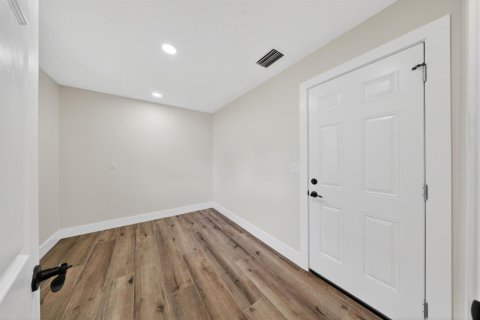Casa en venta en Port St. Lucie, Florida, 3 dormitorios, 161.84 m2 № 2248491 - foto 20