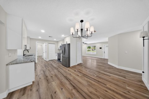 Casa en venta en Port St. Lucie, Florida, 3 dormitorios, 161.84 m2 № 2248491 - foto 16