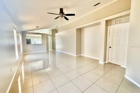 Villa ou maison à louer à Ruskin, Floride: 3 chambres, 115.01 m2 № 2111947 - photo 6