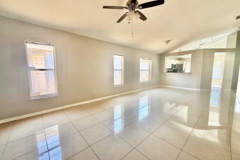 Villa ou maison à louer à Ruskin, Floride: 3 chambres, 115.01 m2 № 2111947 - photo 5