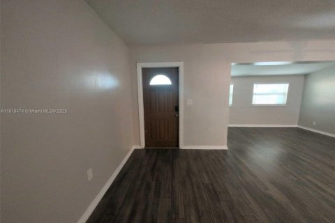 House in Cooper City, Florida 4 bedrooms № 1781622 - photo 2