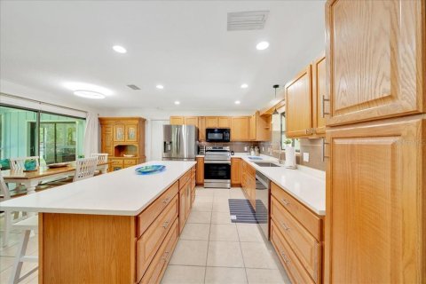 Casa en venta en Homosassa, Florida, 2 dormitorios, 125.79 m2 № 1774989 - foto 16