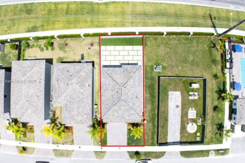 House in Homestead, Florida 4 bedrooms, 193.7 sq.m. № 1743901 - photo 2