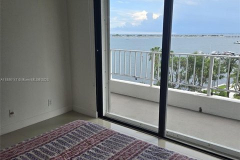 Снять в аренду кондоминиум в Майами, Флорида 2 спальни, 84.91м2, № 1932345 - фото 10