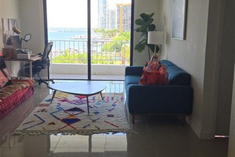 Снять в аренду кондоминиум в Майами, Флорида 2 спальни, 84.91м2, № 1932345 - фото 4