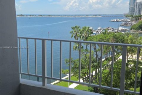 Снять в аренду кондоминиум в Майами, Флорида 2 спальни, 84.91м2, № 1932345 - фото 3