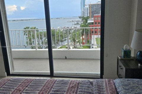 Снять в аренду кондоминиум в Майами, Флорида 2 спальни, 84.91м2, № 1932345 - фото 19