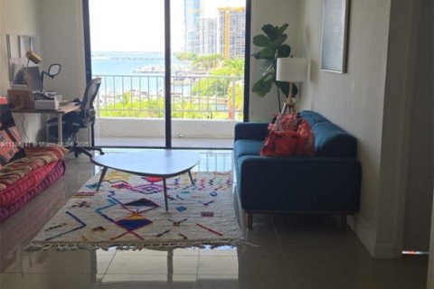 Снять в аренду кондоминиум в Майами, Флорида 2 спальни, 84.91м2, № 1932345 - фото 7