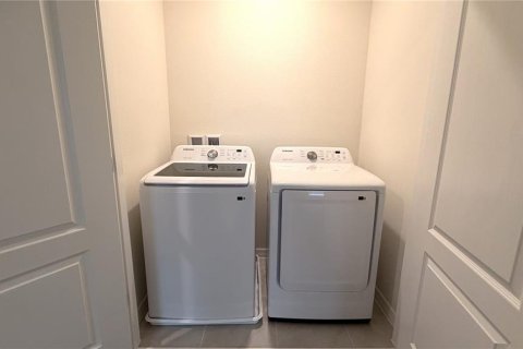Touwnhouse à louer à Davenport, Floride: 3 chambres, 135.92 m2 № 2380867 - photo 26