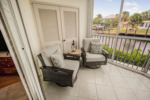 Condo in Stuart, Florida, 2 bedrooms № 2247062 - photo 6