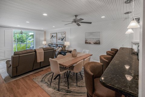 Condo in Stuart, Florida, 2 bedrooms № 2247062 - photo 12