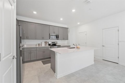 House in Apopka, Florida 3 bedrooms, 196.95 sq.m. № 1904961 - photo 12
