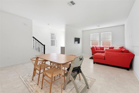 House in Apopka, Florida 3 bedrooms, 196.95 sq.m. № 1904961 - photo 16