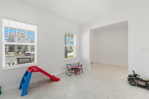 House in Apopka, Florida 3 bedrooms, 196.95 sq.m. № 1904961 - photo 7
