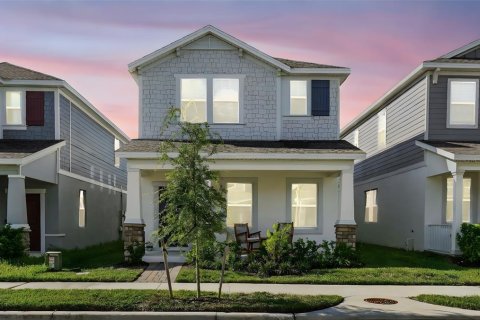 House in Apopka, Florida 3 bedrooms, 196.95 sq.m. № 1904961 - photo 4