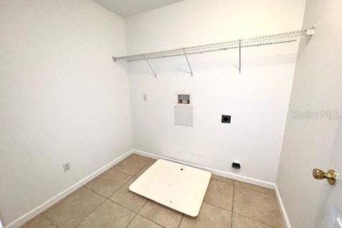 Adosado en alquiler en Orlando, Florida, 3 dormitorios, 137.87 m2 № 1819531 - foto 20