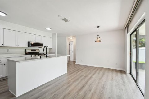 Casa en venta en Saint Petersburg, Florida, 3 dormitorios, 107.77 m2 № 1843477 - foto 10