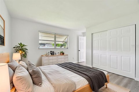 Casa en venta en Saint Petersburg, Florida, 3 dormitorios, 107.77 m2 № 1843477 - foto 14