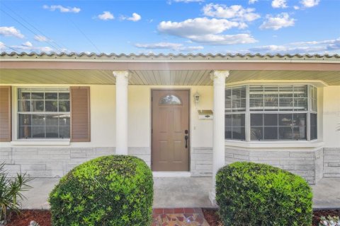 Casa en venta en Saint Petersburg, Florida, 3 dormitorios, 107.77 m2 № 1843477 - foto 3