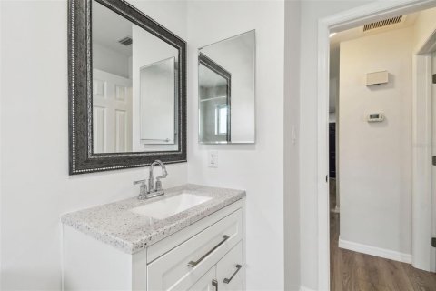 Casa en venta en Saint Petersburg, Florida, 3 dormitorios, 107.77 m2 № 1843477 - foto 21