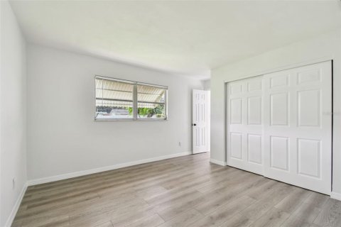 Casa en venta en Saint Petersburg, Florida, 3 dormitorios, 107.77 m2 № 1843477 - foto 13