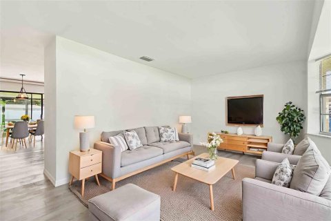 Casa en venta en Saint Petersburg, Florida, 3 dormitorios, 107.77 m2 № 1843477 - foto 5