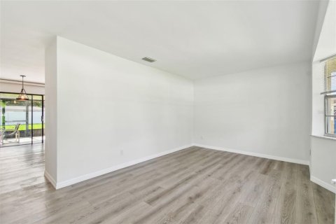 Casa en venta en Saint Petersburg, Florida, 3 dormitorios, 107.77 m2 № 1843477 - foto 4