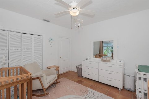 House in Coral Gables, Florida 2 bedrooms, 130.43 sq.m. № 1781430 - photo 20