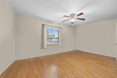 Casa en venta en Orlando, Florida, 3 dormitorios, 141.21 m2 № 1912586 - foto 25