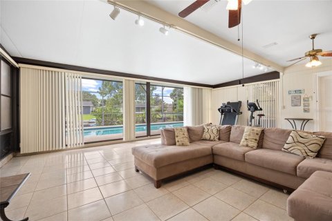 Casa en venta en Orlando, Florida, 3 dormitorios, 141.21 m2 № 1912586 - foto 11