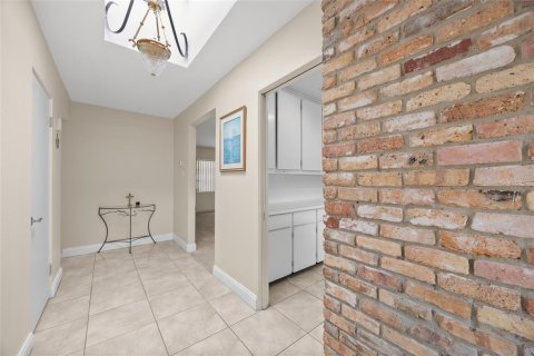 Casa en venta en Orlando, Florida, 3 dormitorios, 141.21 m2 № 1912586 - foto 2