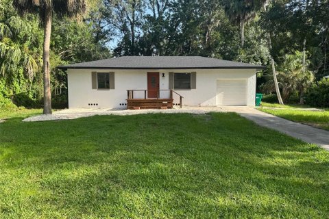 House in Homosassa, Florida 2 bedrooms, 169.36 sq.m. № 2427388