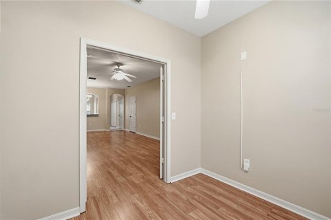 Townhouse in Tampa, Florida 2 bedrooms, 157.56 sq.m. № 2393491 - photo 12