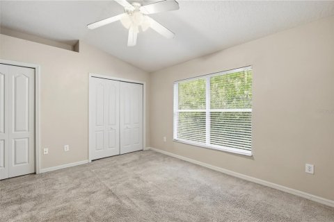 Townhouse in Tampa, Florida 2 bedrooms, 157.56 sq.m. № 2393491 - photo 18