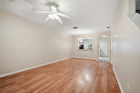 Townhouse in Tampa, Florida 2 bedrooms, 157.56 sq.m. № 2393491 - photo 13