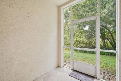 Townhouse in Tampa, Florida 2 bedrooms, 157.56 sq.m. № 2393491 - photo 20