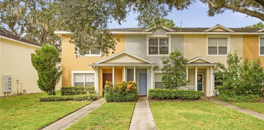 Townhouse in Tampa, Florida 2 bedrooms, 157.56 sq.m. № 2393491