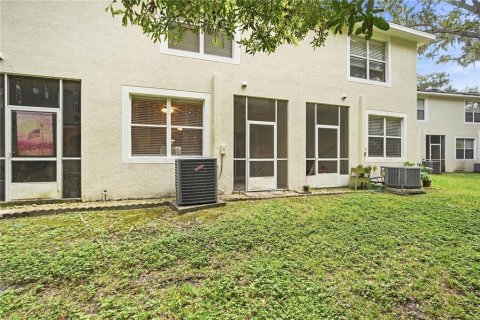 Townhouse in Tampa, Florida 2 bedrooms, 157.56 sq.m. № 2393491 - photo 21