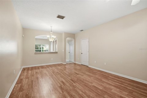 Townhouse in Tampa, Florida 2 bedrooms, 157.56 sq.m. № 2393491 - photo 10
