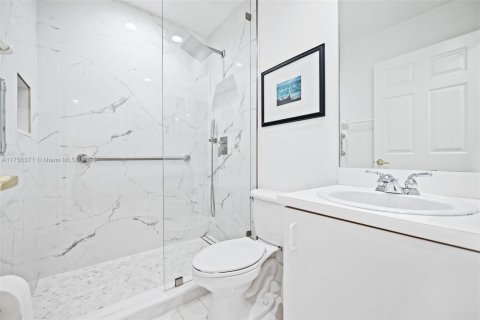 Townhouse in Miramar, Florida 3 bedrooms, 146.41 sq.m. № 1727017 - photo 12