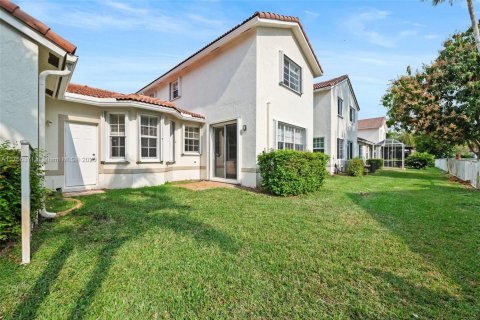 Townhouse in Miramar, Florida 3 bedrooms, 146.41 sq.m. № 1727017 - photo 23