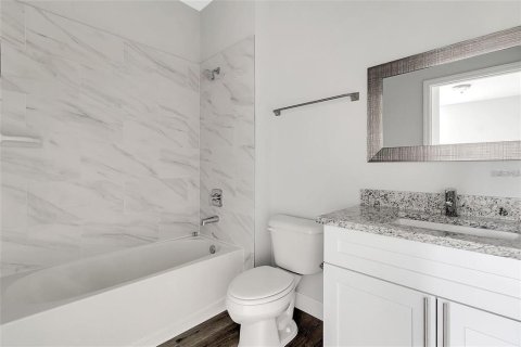 Apartment in Port Charlotte, Florida 3 bedrooms, 128.11 sq.m. № 1754885 - photo 5