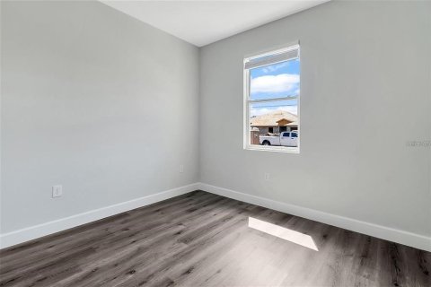 Apartment in Port Charlotte, Florida 3 bedrooms, 128.11 sq.m. № 1754885 - photo 9