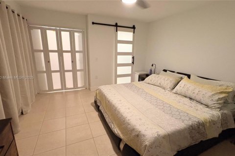 Adosado en alquiler en West Palm Beach, Florida, 2 dormitorios, 114.83 m2 № 1955094 - foto 12