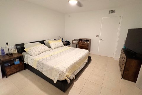 Adosado en alquiler en West Palm Beach, Florida, 2 dormitorios, 114.83 m2 № 1955094 - foto 13