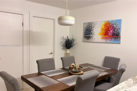 Adosado en alquiler en West Palm Beach, Florida, 2 dormitorios, 114.83 m2 № 1955094 - foto 9