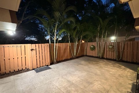 Adosado en alquiler en West Palm Beach, Florida, 2 dormitorios, 114.83 m2 № 1955094 - foto 6