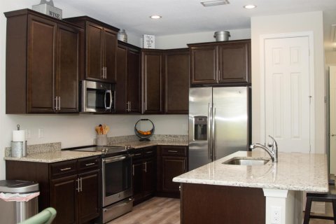 House in West Palm Beach, Florida 3 bedrooms, 154.68 sq.m. № 2088083 - photo 9